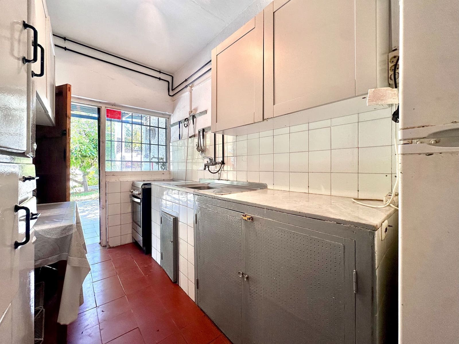 4 slaapkamer Villa te koop in Almunecar met garage - € 395.000 (Ref: 9866438)