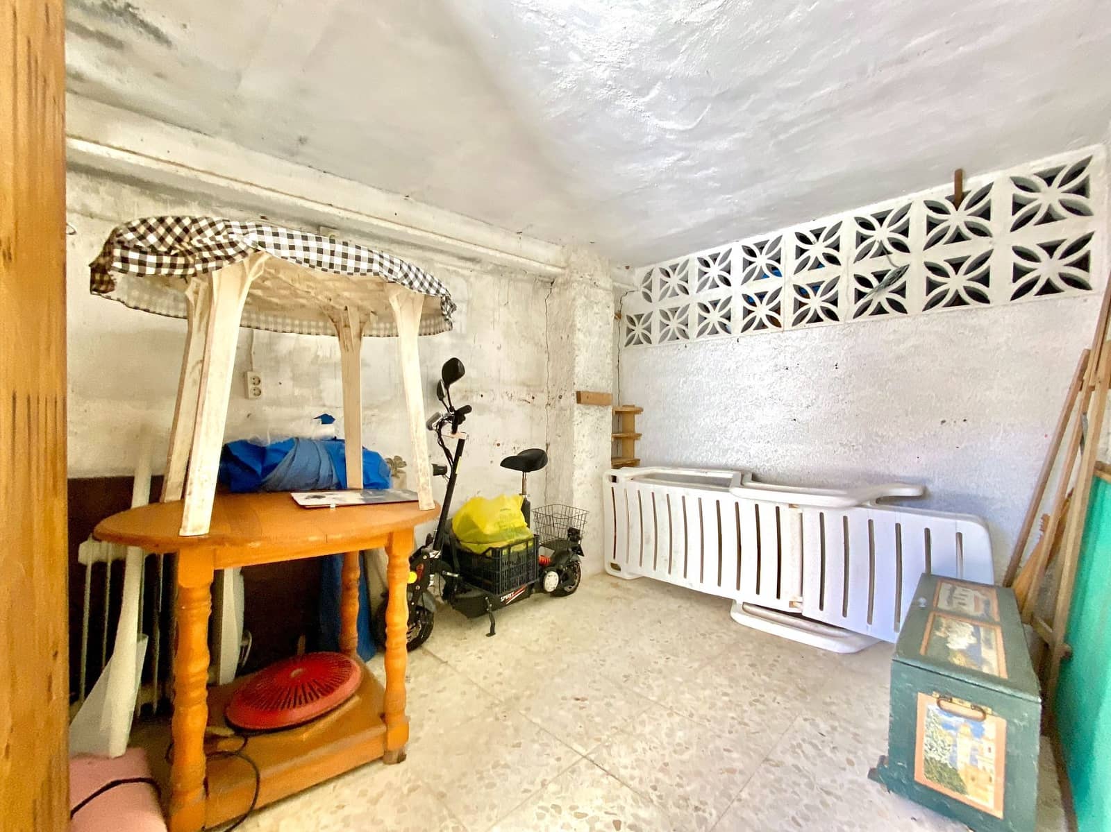 4 slaapkamer Villa te koop in Almunecar met garage - € 395.000 (Ref: 9866438)