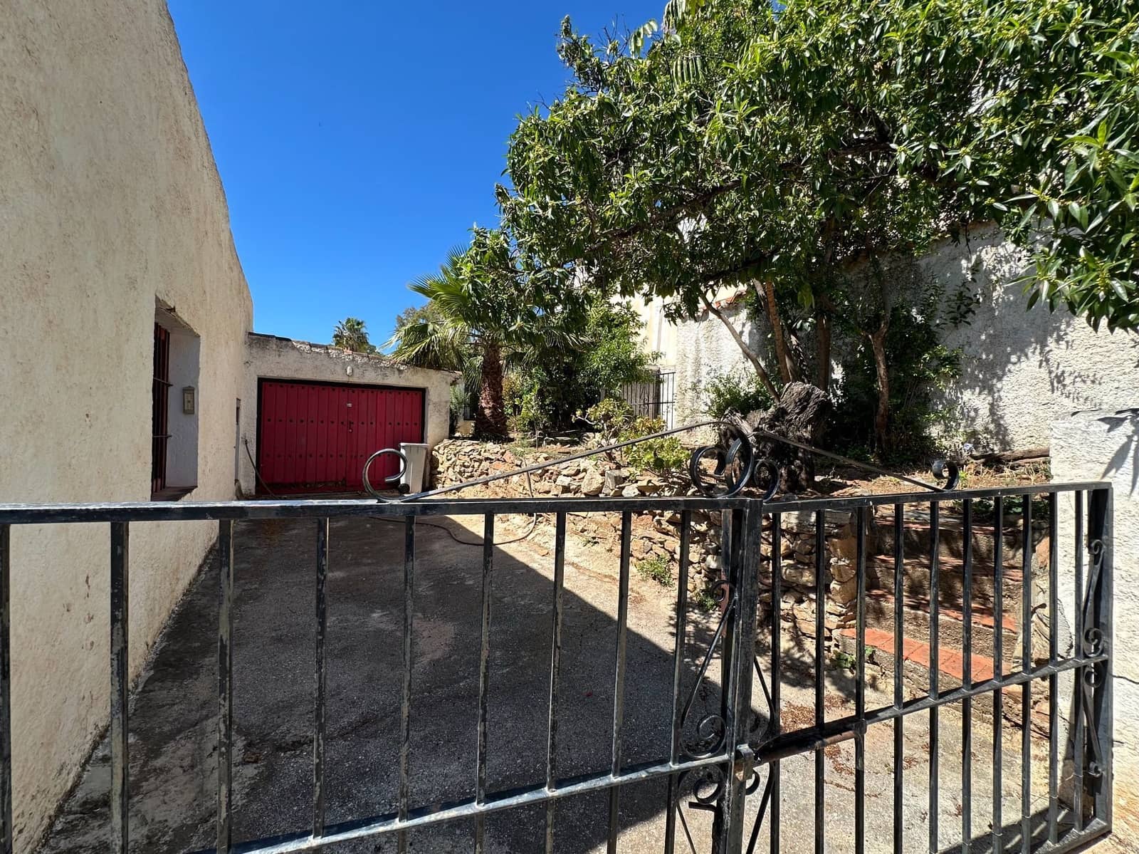 4 slaapkamer Villa te koop in Almunecar met garage - € 395.000 (Ref: 9866438)