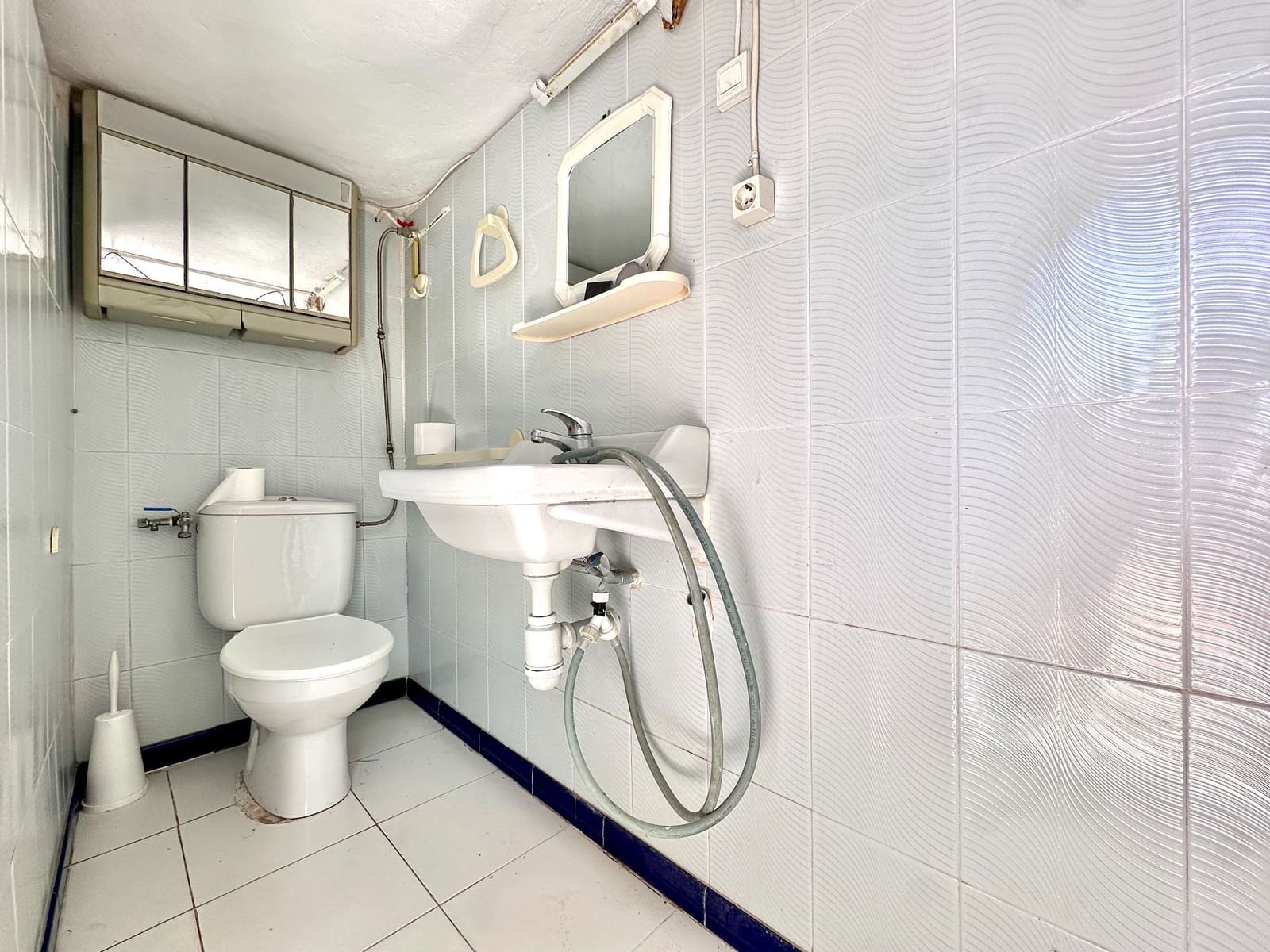 4 slaapkamer Villa te koop in Almunecar met garage - € 395.000 (Ref: 9866438)