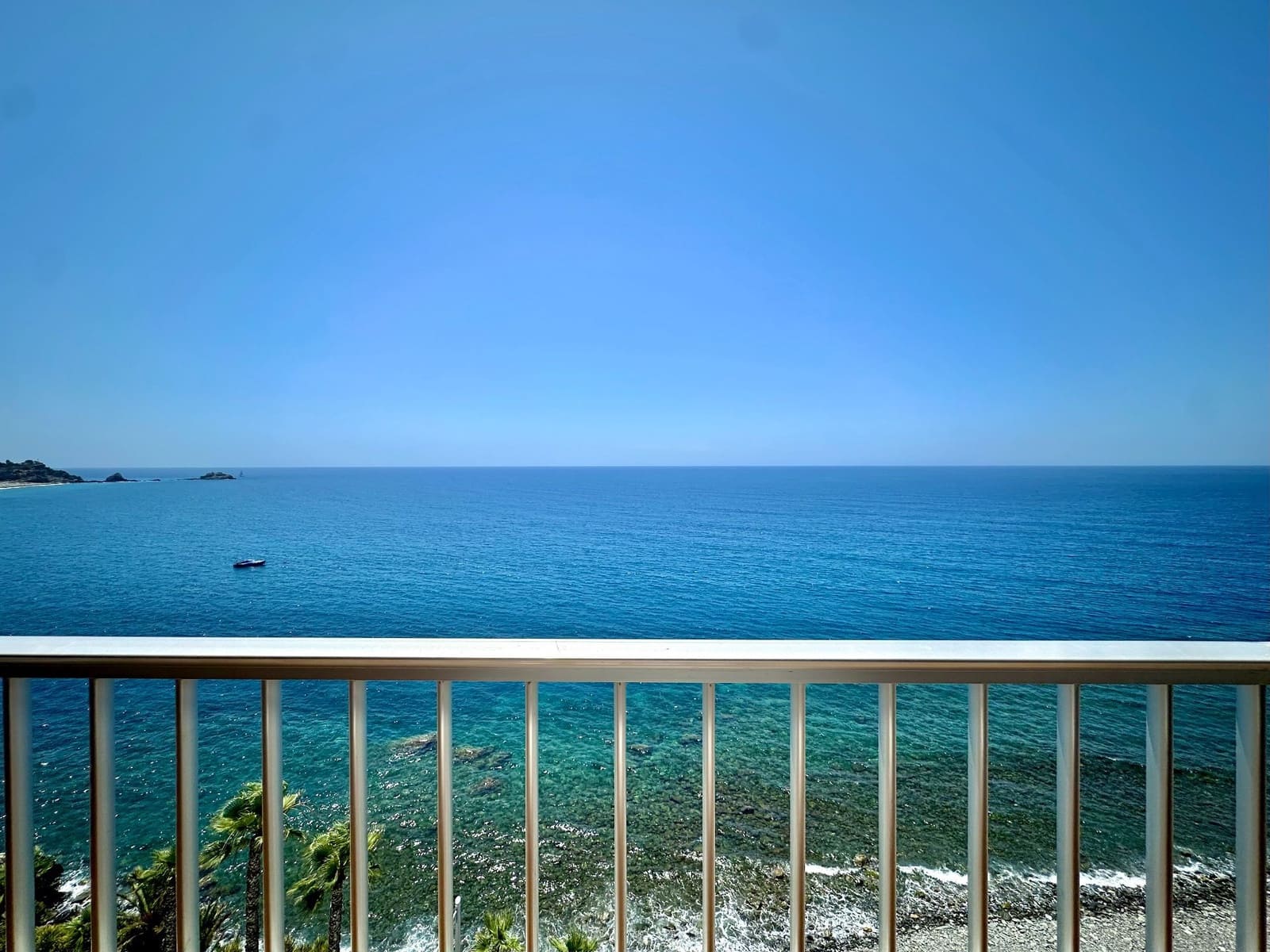 1 bedroom Apartment for sale in Almunecar with pool - € 270,000 (Ref: 9915172)