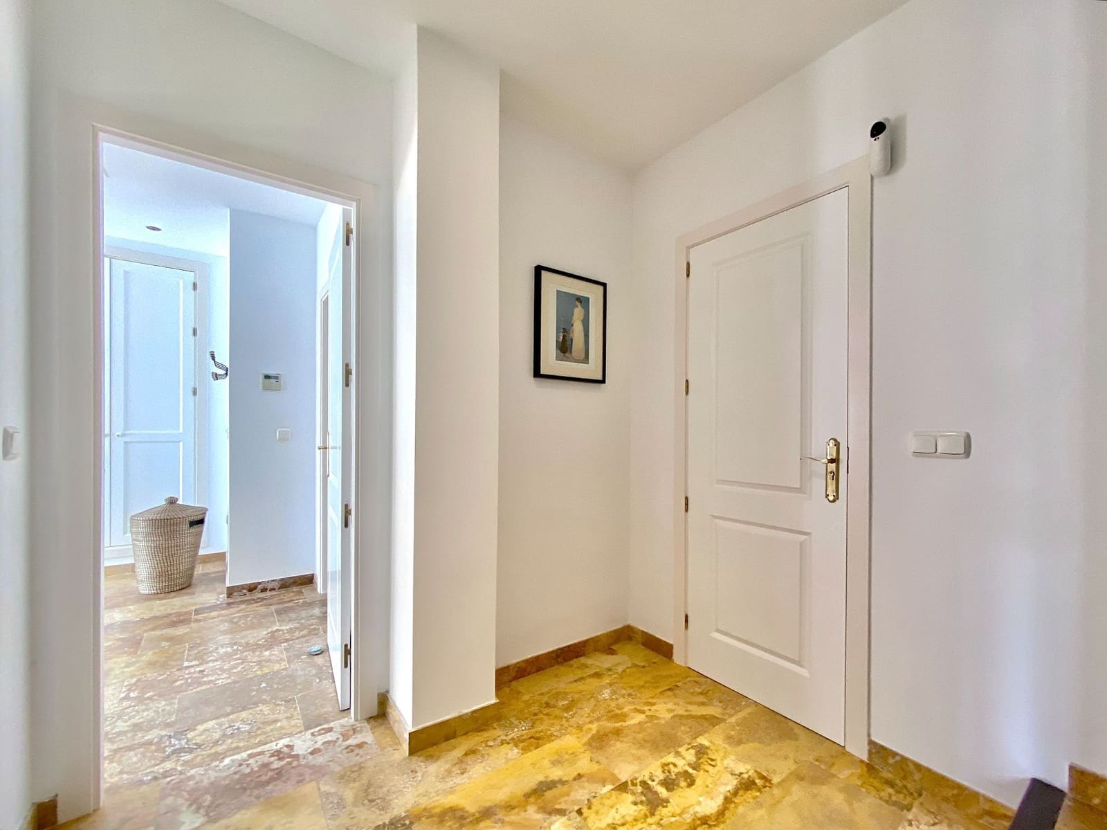 2 bedroom Villa for sale in Cotobro with pool garage - € 580,000 (Ref: 9923173)