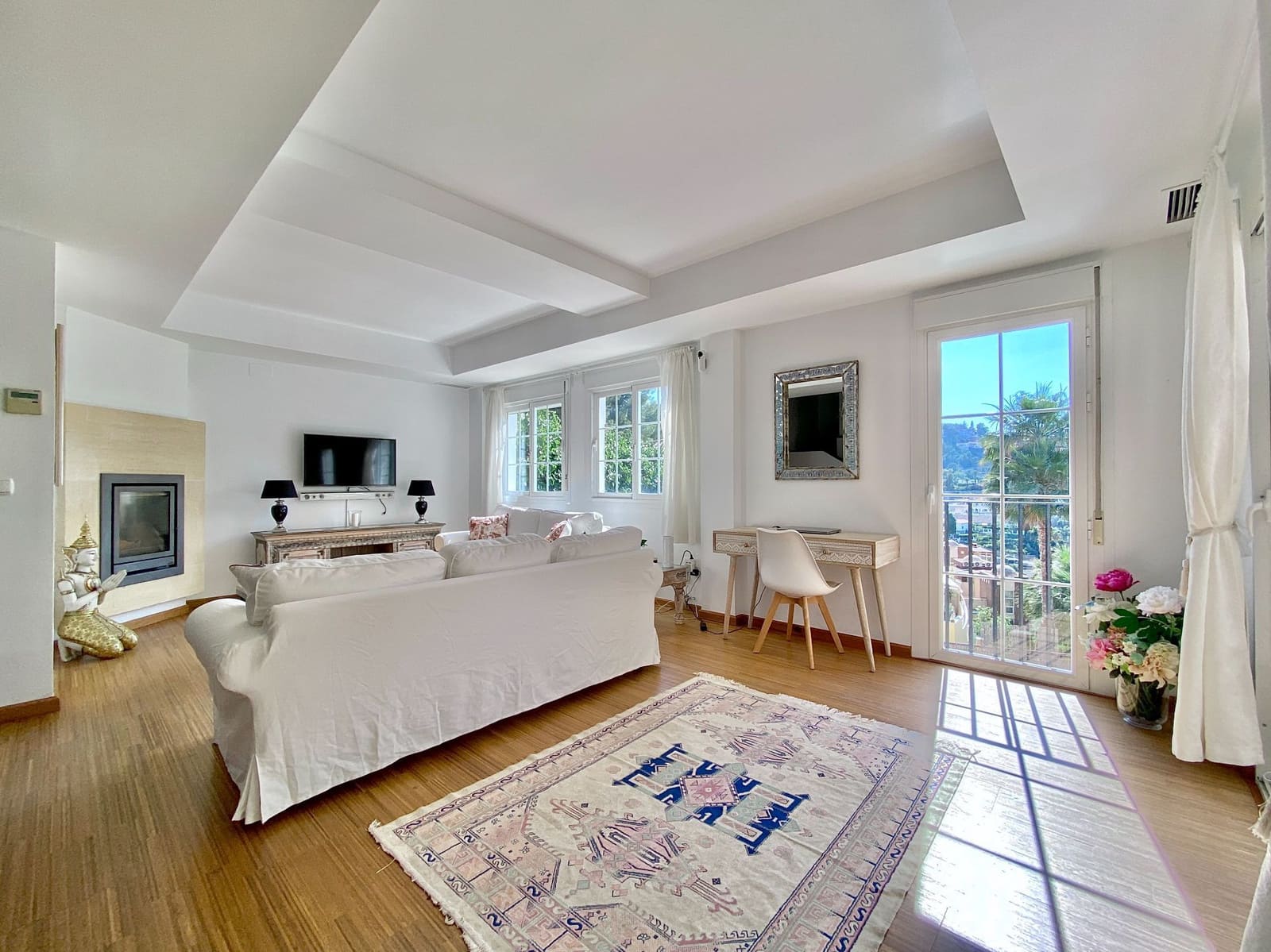 2 bedroom Villa for sale in Cotobro with pool garage - € 580,000 (Ref: 9923173)