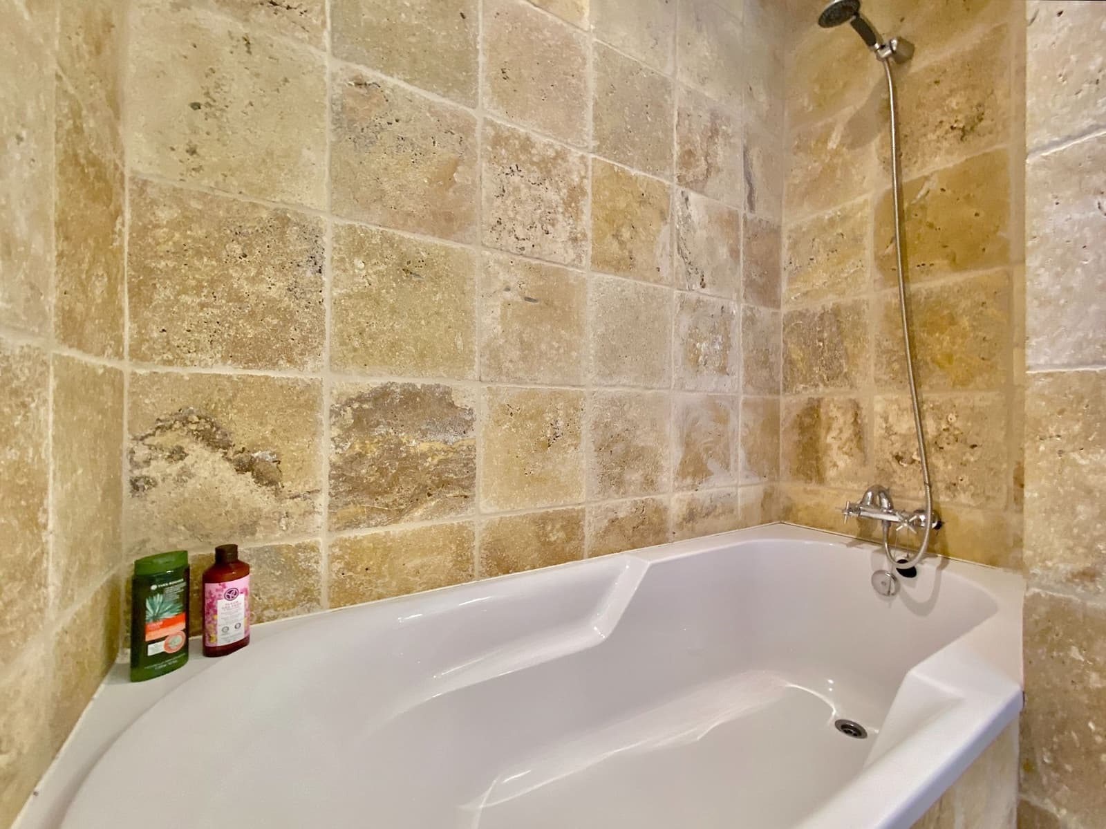 2 bedroom Villa for sale in Cotobro with pool garage - € 580,000 (Ref: 9923173)