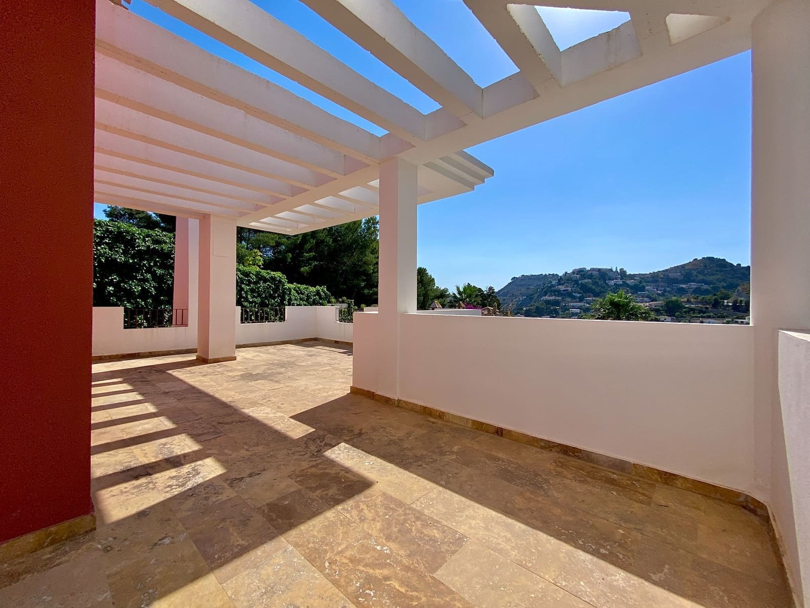 2 bedroom Villa for sale in Cotobro with pool garage - € 580,000 (Ref: 9923173)