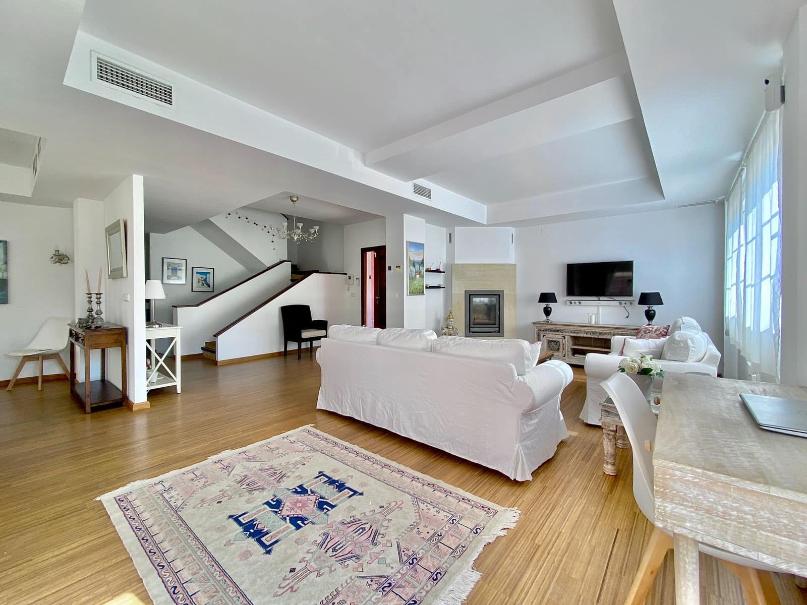 2 bedroom Villa for sale in Cotobro with pool garage - € 580,000 (Ref: 9923173)