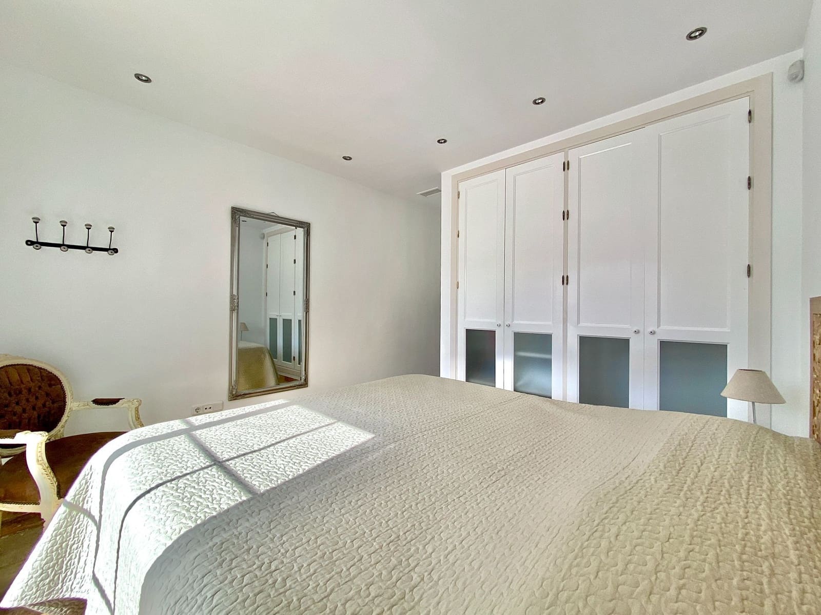 2 bedroom Villa for sale in Cotobro with pool garage - € 580,000 (Ref: 9923173)
