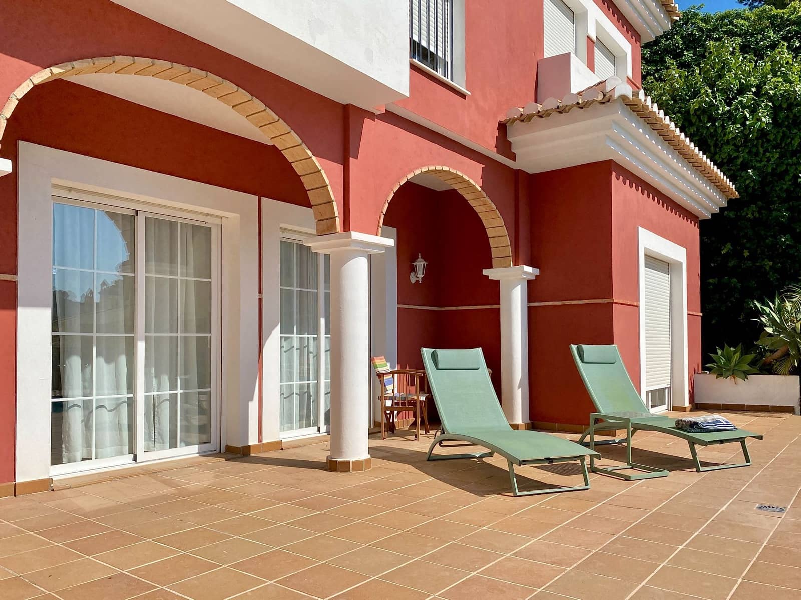 2 bedroom Villa for sale in Cotobro with pool garage - € 580,000 (Ref: 9923173)