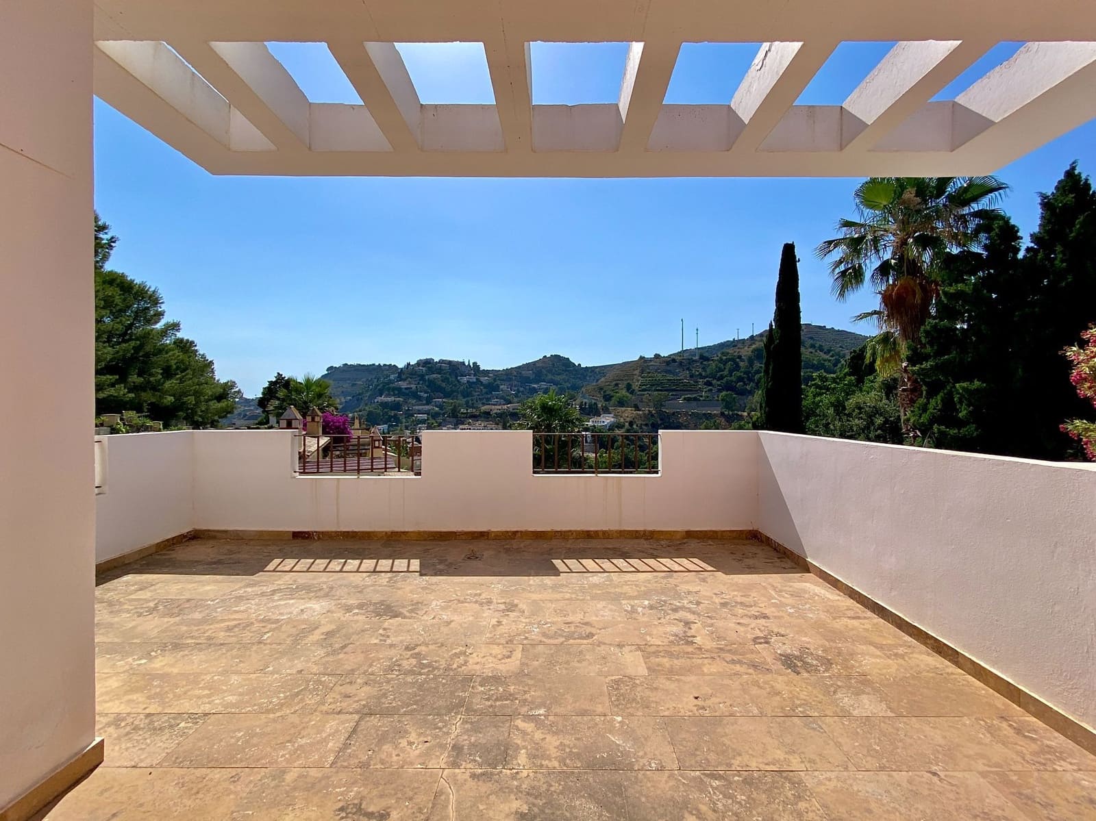 2 bedroom Villa for sale in Cotobro with pool garage - € 580,000 (Ref: 9923173)