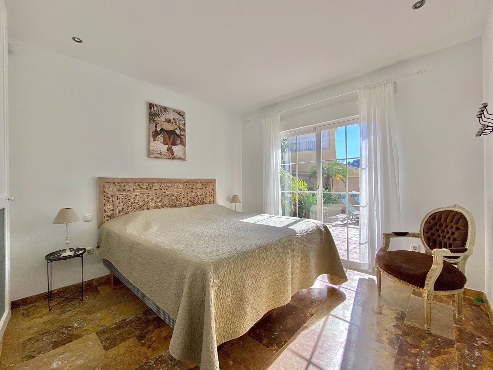 2 bedroom Villa for sale in Cotobro with pool garage - € 580,000 (Ref: 9923173)