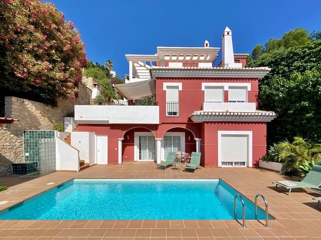2 chambre Villa/Maison à vendre à Cotobro, Almuñécar avec piscine garage - 580 000 € (Ref: 9923173)