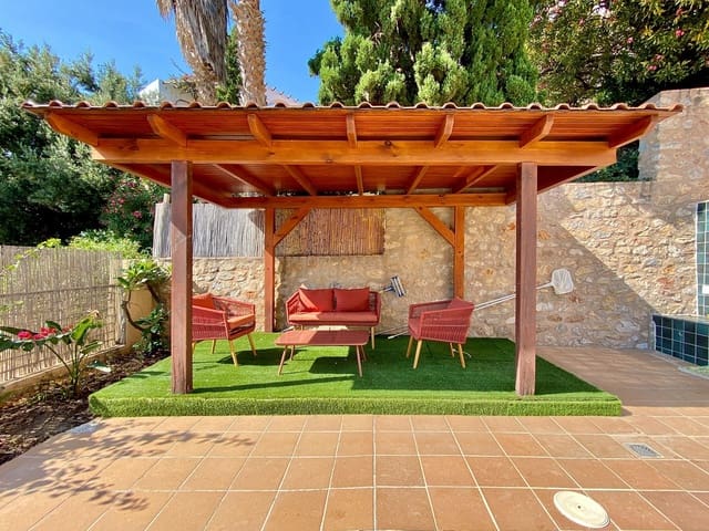 2 chambre Villa/Maison à vendre à Cotobro, Almuñécar avec piscine garage - 580 000 € (Ref: 9923173)