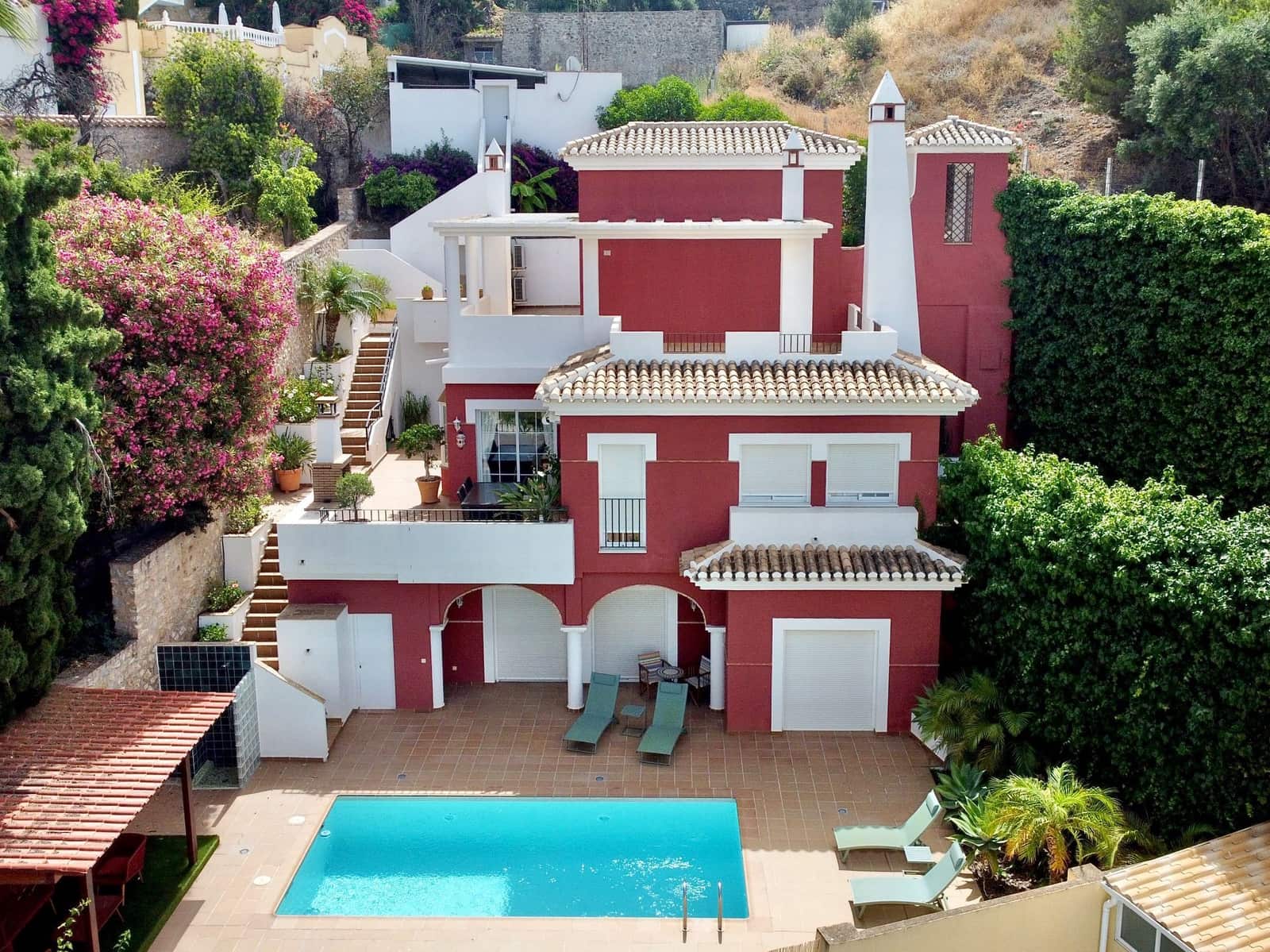 2 bedroom Villa for sale in Cotobro with pool garage - € 580,000 (Ref: 9923173)