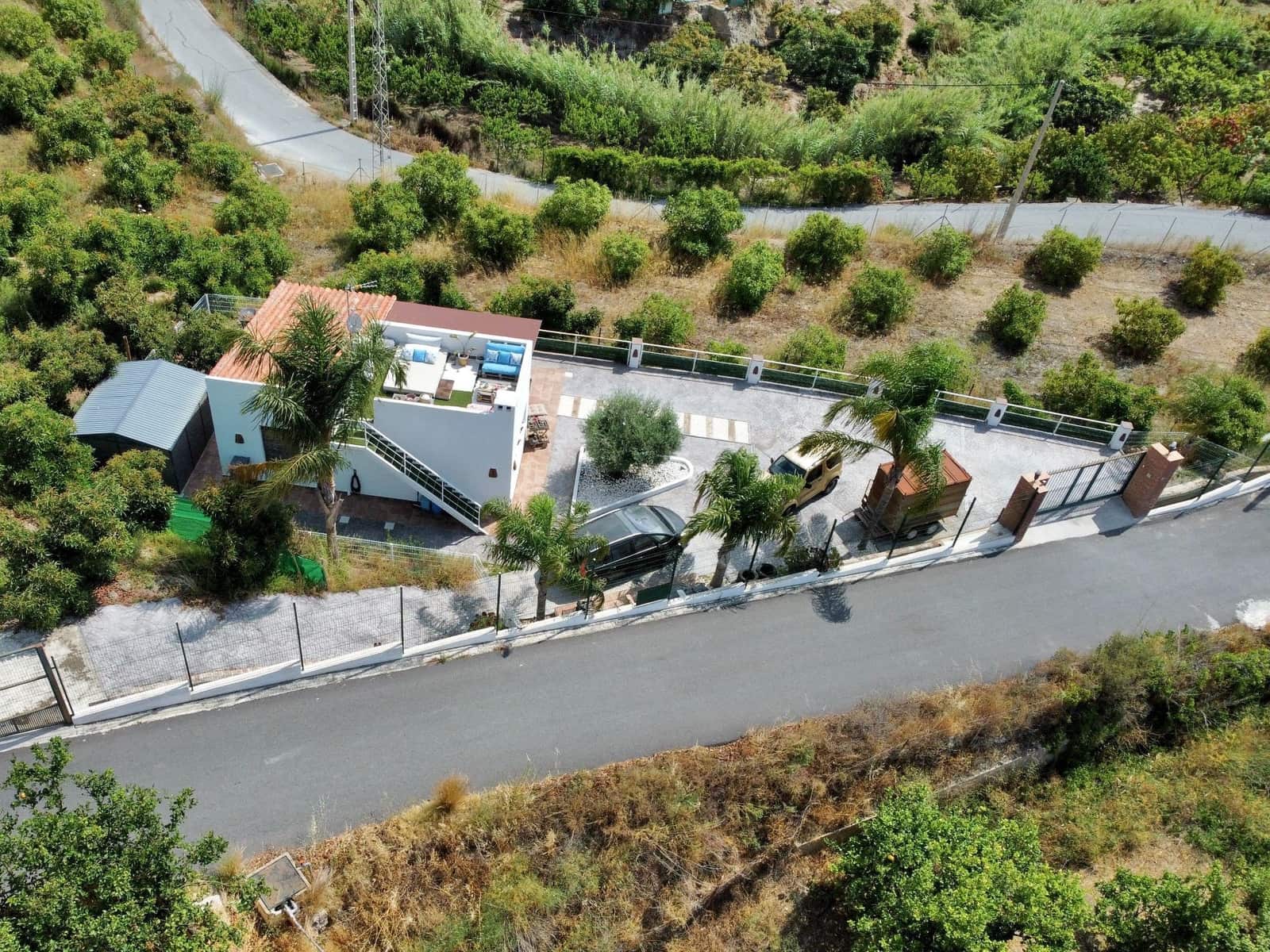2 soveværelse Finca/Landehus til salg i Salobrena med garage - € 299.000 (Ref: 9945068)