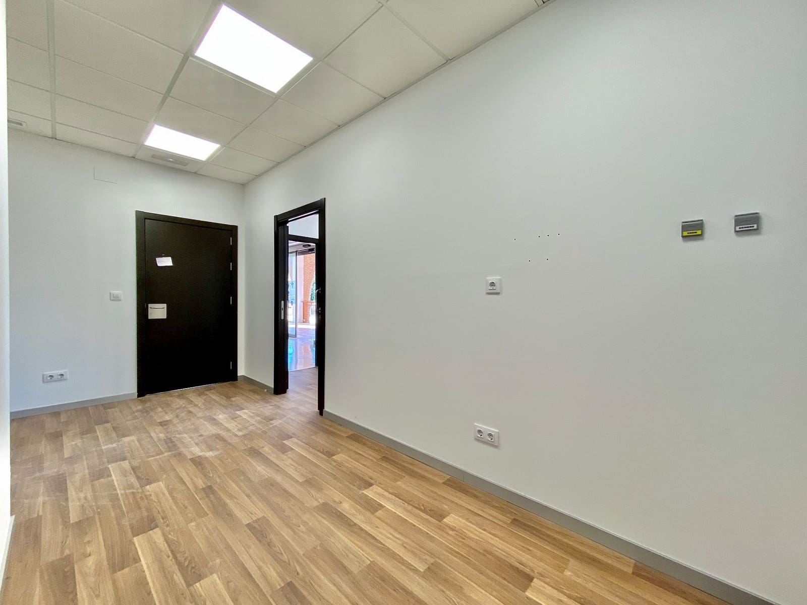 13 bedroom Commercial for rent in Almunecar - € 4,000 (Ref: 9981787)