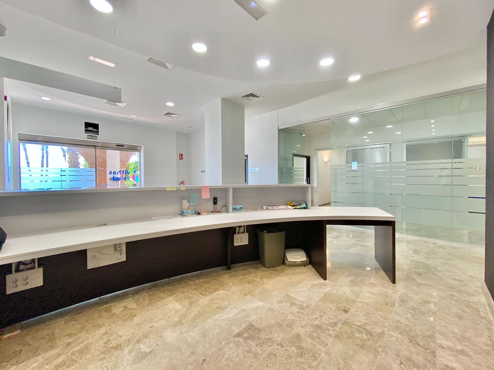 13 bedroom Commercial for rent in Almunecar - € 4,000 (Ref: 9981787)