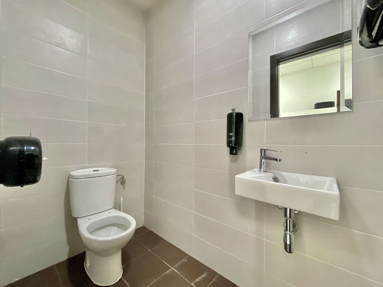 13 bedroom Commercial for rent in Almunecar - € 4,000 (Ref: 9981787)