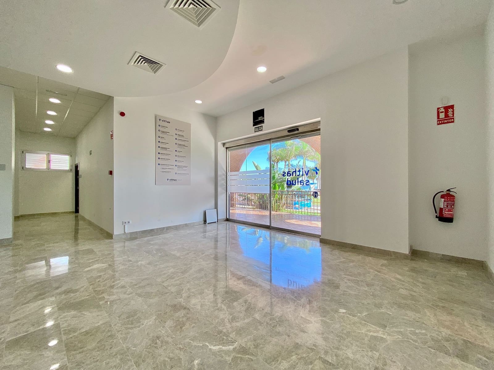 13 bedroom Commercial for rent in Almunecar - € 4,000 (Ref: 9981787)