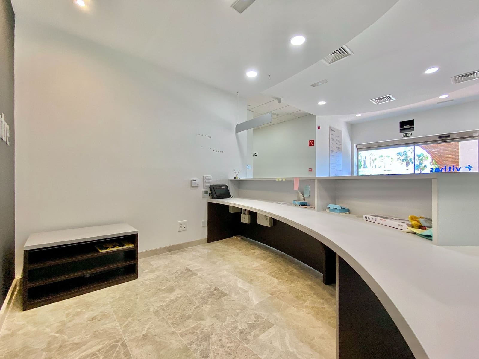 13 bedroom Commercial for rent in Almunecar - € 4,000 (Ref: 9981787)