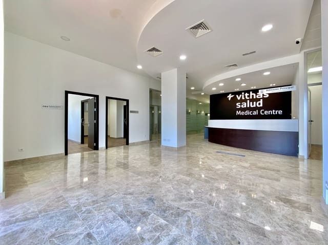13 bedroom Commercial for rent in Almuñécar - € 4,000 (Ref: 9981787)
