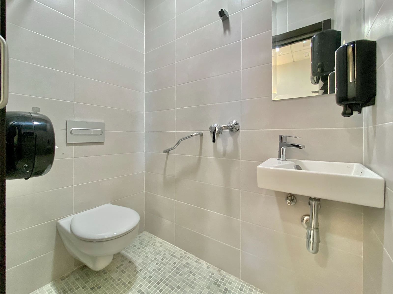 13 bedroom Commercial for rent in Almunecar - € 4,000 (Ref: 9981787)