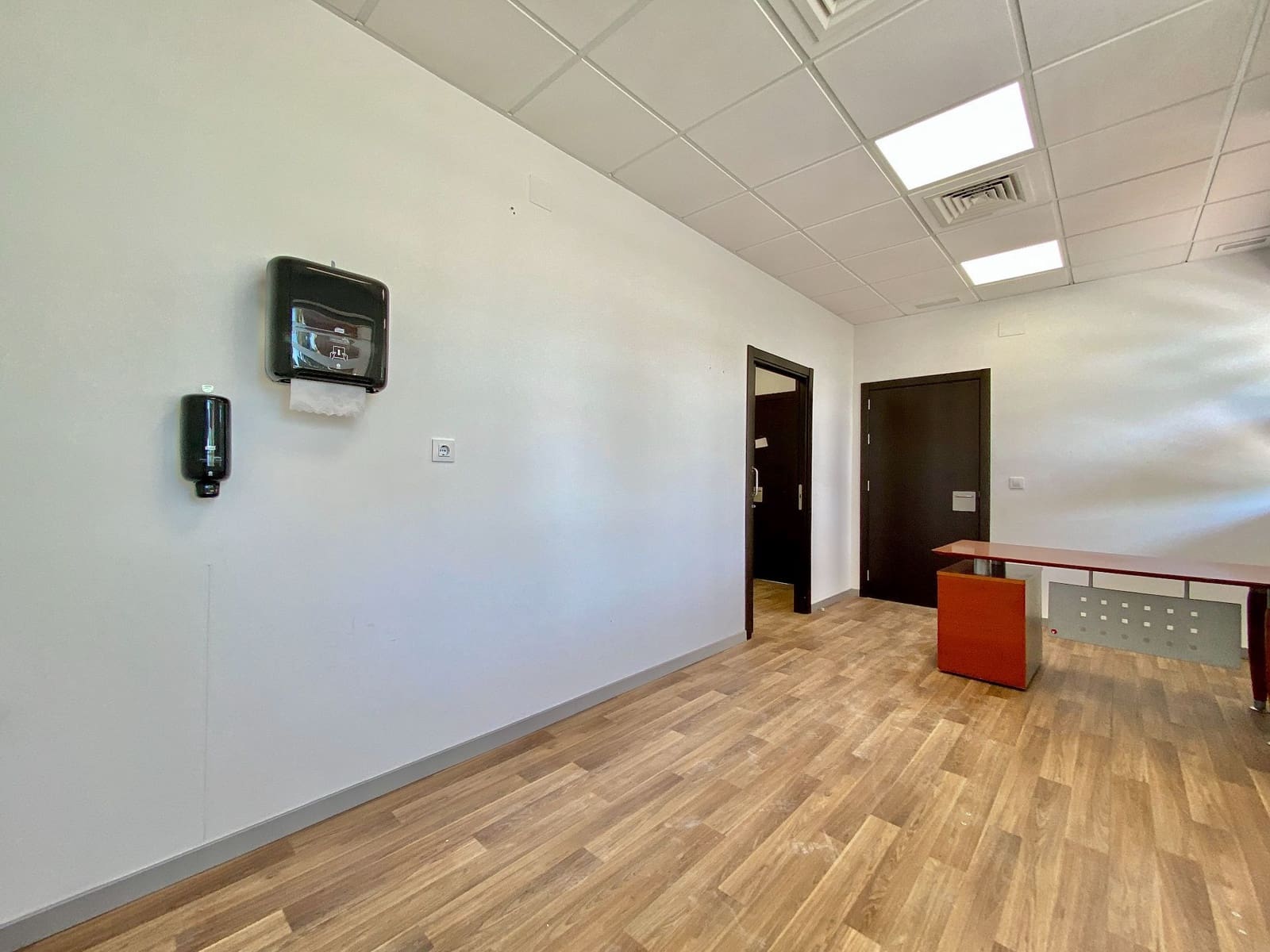 13 bedroom Commercial for rent in Almunecar - € 4,000 (Ref: 9981787)