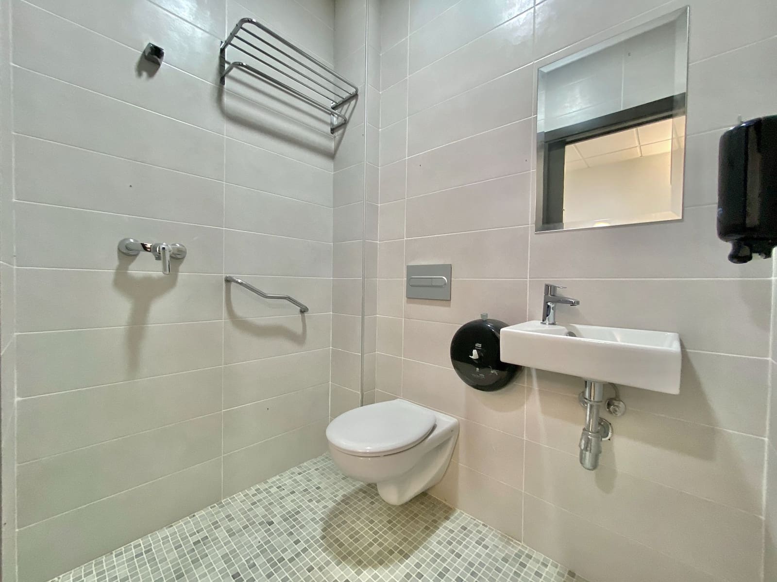 13 bedroom Commercial for rent in Almunecar - € 4,000 (Ref: 9981787)