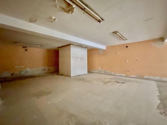 Commercieel te koop in Almuñécar - € 95.000 (Ref: 9998015)