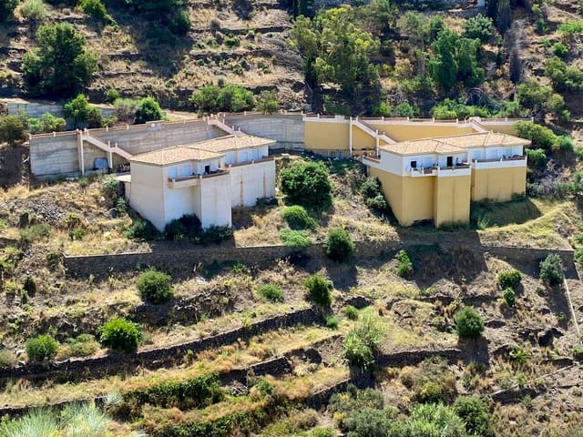 Chalet en Almuñécar en venta con garaje - 850.000 € (Ref: 9998016)