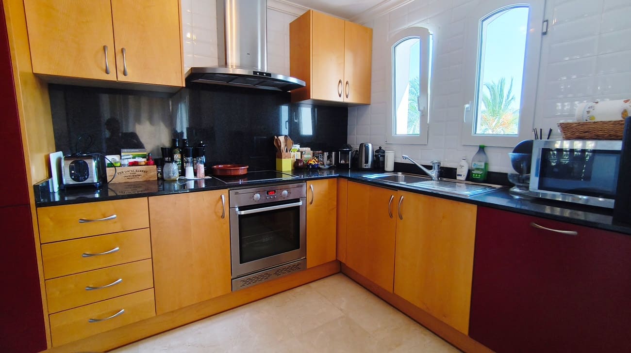 2 Zimmer Apartment zu verkaufen in Denia mit Pool Garage - 309.000 € (Ref: 10004320)