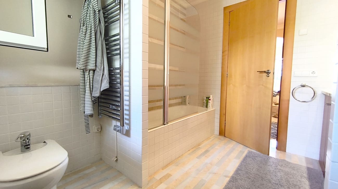 2 Zimmer Apartment zu verkaufen in Denia mit Pool Garage - 309.000 € (Ref: 10004320)