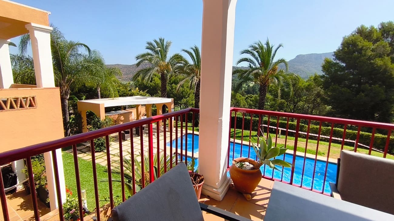 2 Zimmer Apartment zu verkaufen in Denia mit Pool Garage - 309.000 € (Ref: 10004320)