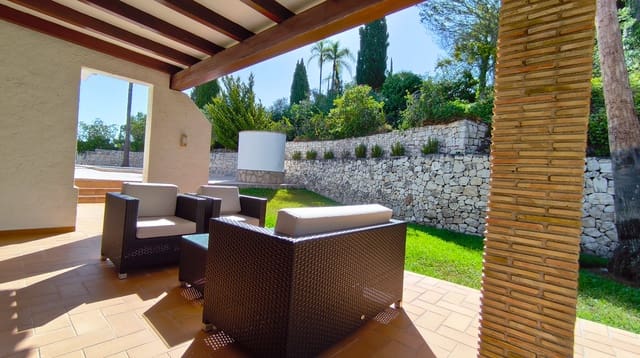 5 soverom Villa til salgs i La Xara - La Sella, Dénia med svømmebasseng garasje - € 785 000 (Ref: 10034273)