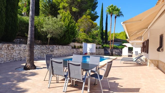 5 soverom Villa til salgs i La Xara - La Sella, Dénia med svømmebasseng garasje - € 785 000 (Ref: 10034273)
