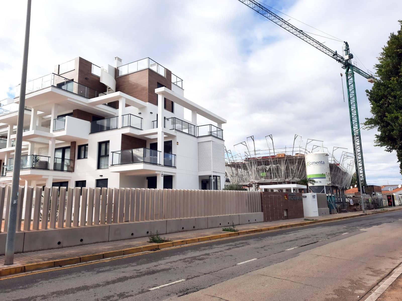 2 bedroom Apartment for sale in Denia with pool - € 299,000 (Ref: 8212072)