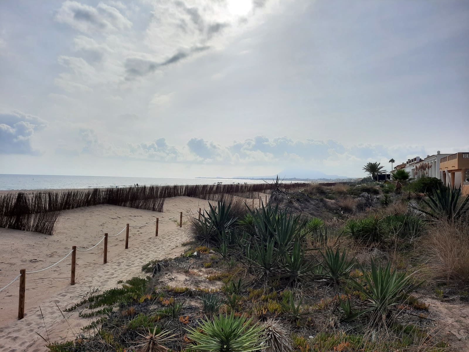 3 bedroom Townhouse for sale in Denia with pool garage - € 410,000 (Ref: 8600649)