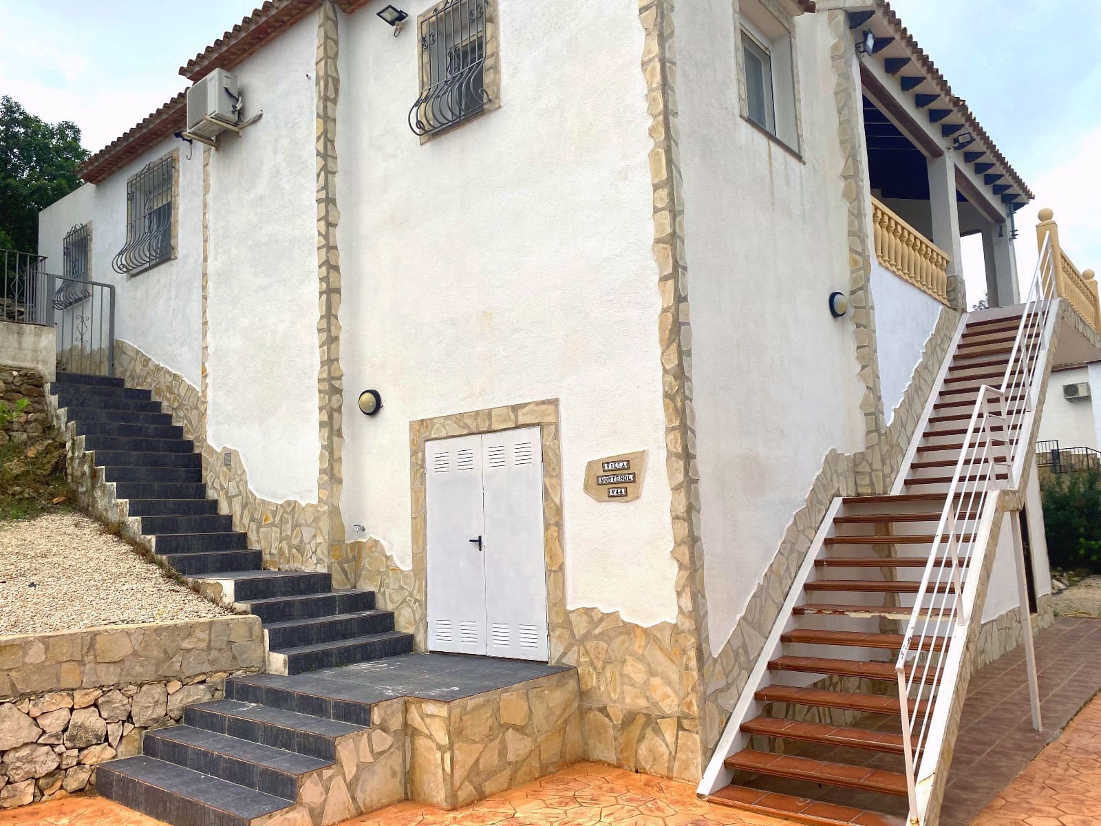 3 soveværelse Villa til salg i Denia med swimmingpool garage - € 470.000 (Ref: 8685386)