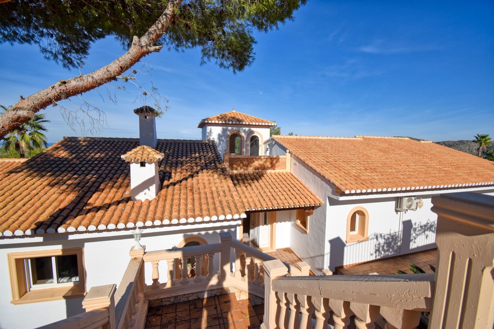 6 soveværelse Villa til salg i Denia - € 965.000 (Ref: 8800089)