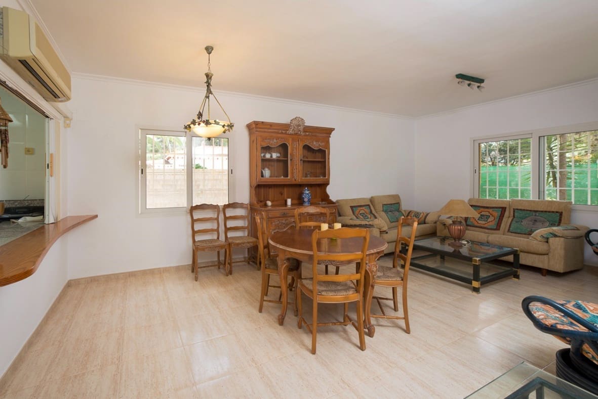 3 soveværelse Villa til salg i Denia med garage - € 795.000 (Ref: 9086408)