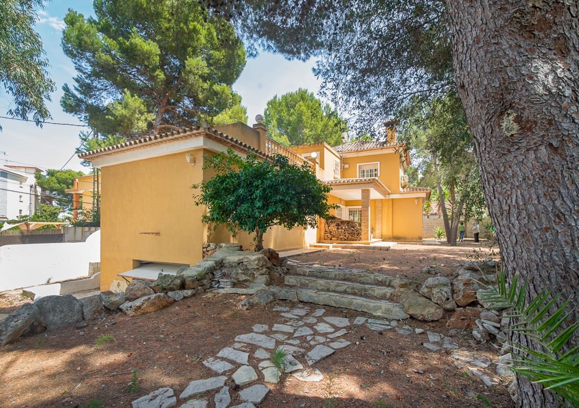3 soveværelse Villa til salg i Denia med garage - € 795.000 (Ref: 9086408)