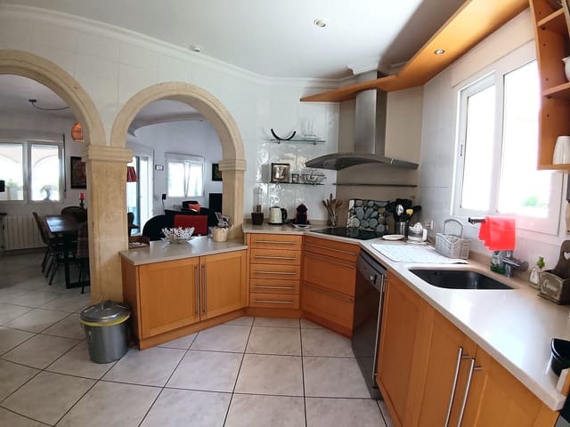 5 soverom Villa til salgs i Pedreguer med svømmebasseng - € 960 000 (Ref: 9170442)