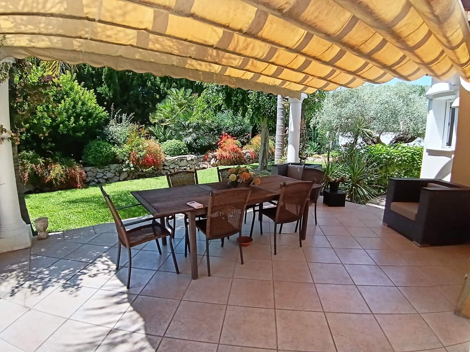 5 soveværelse Villa til salg i Pedreguer med swimmingpool - € 960.000 (Ref: 9170442)