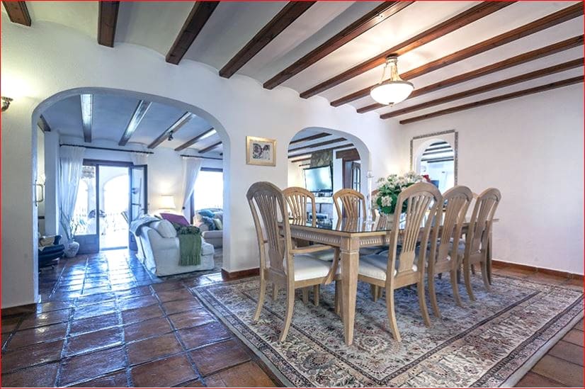 5 soverom Villa til salgs i Denia med svømmebasseng garasje - € 850 000 (Ref: 9238792)