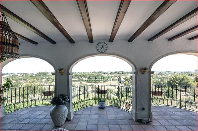 5 soverom Villa til salgs i La Xara - La Sella, Dénia med svømmebasseng garasje - € 850 000 (Ref: 9238792)