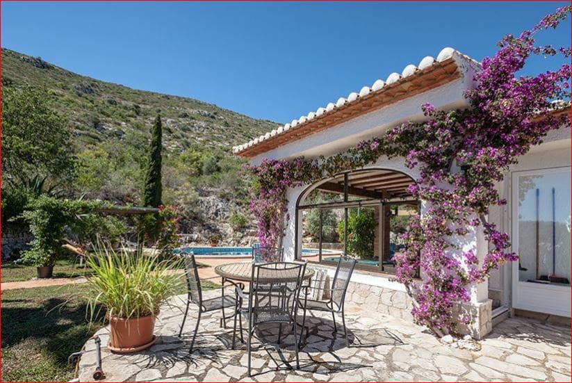 5 soverom Villa til salgs i Denia med svømmebasseng garasje - € 850 000 (Ref: 9238792)