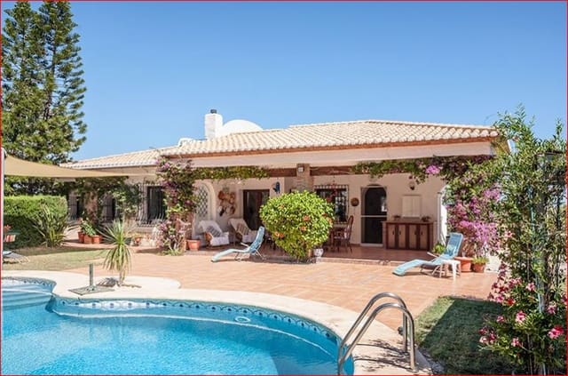 5 soverom Villa til salgs i La Xara - La Sella, Dénia med svømmebasseng garasje - € 850 000 (Ref: 9238792)