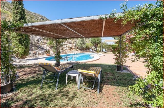 5 soverom Villa til salgs i La Xara - La Sella, Dénia med svømmebasseng garasje - € 850 000 (Ref: 9238792)