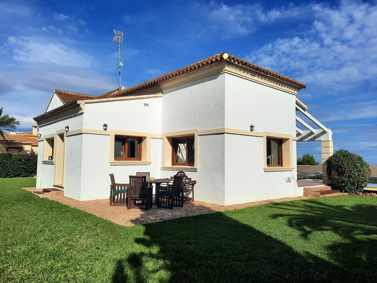 Chalet de 4 habitaciones en Dénia en venta con piscina garaje - 980.000 € (Ref: 9348540)