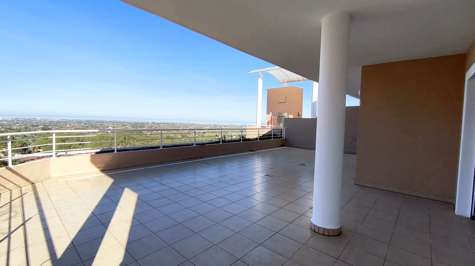 2 bedroom Penthouse for sale in Denia with pool garage - € 525,000 (Ref: 9510345)