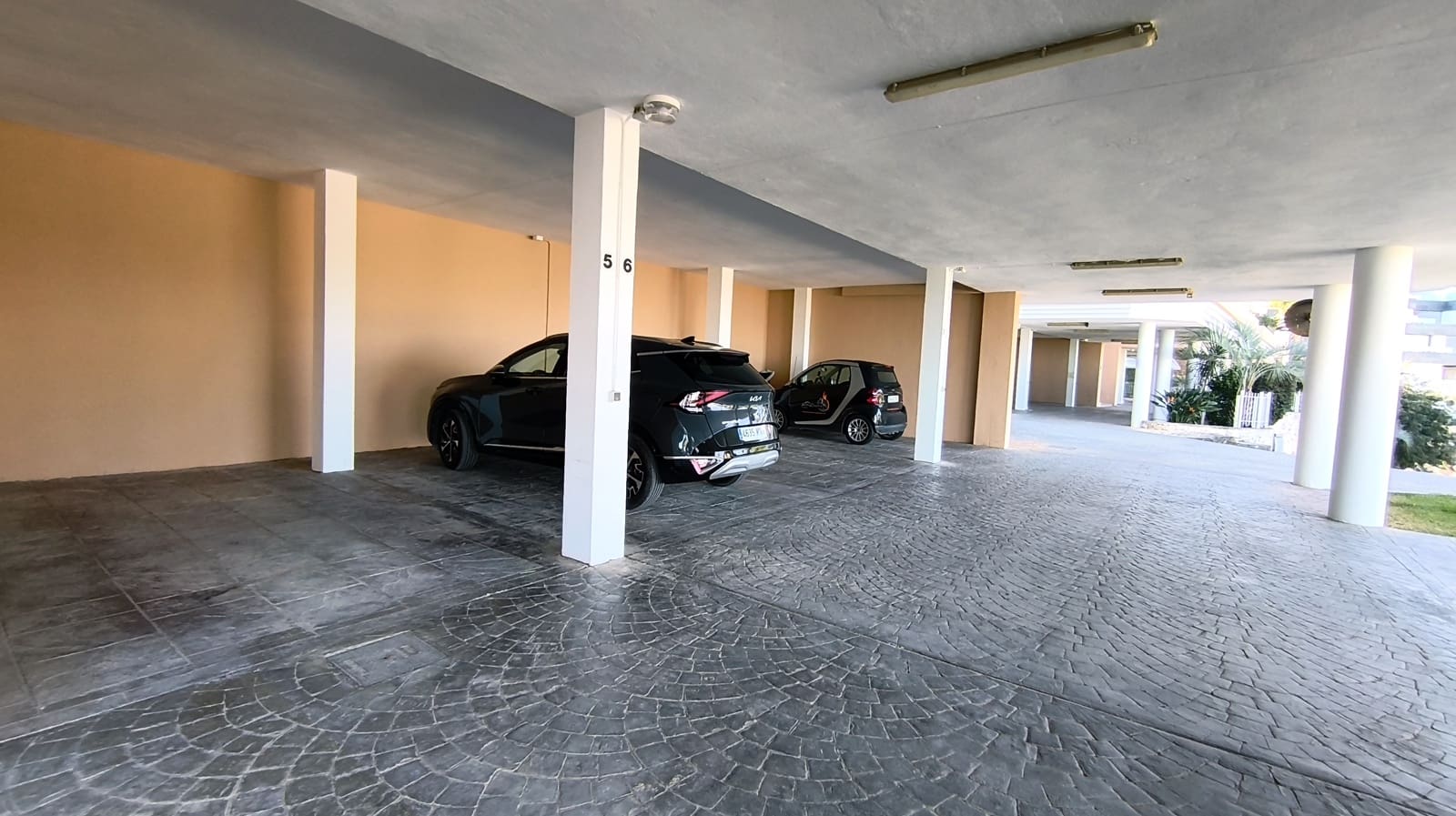 2 bedroom Penthouse for sale in Denia with pool garage - € 525,000 (Ref: 9510345)